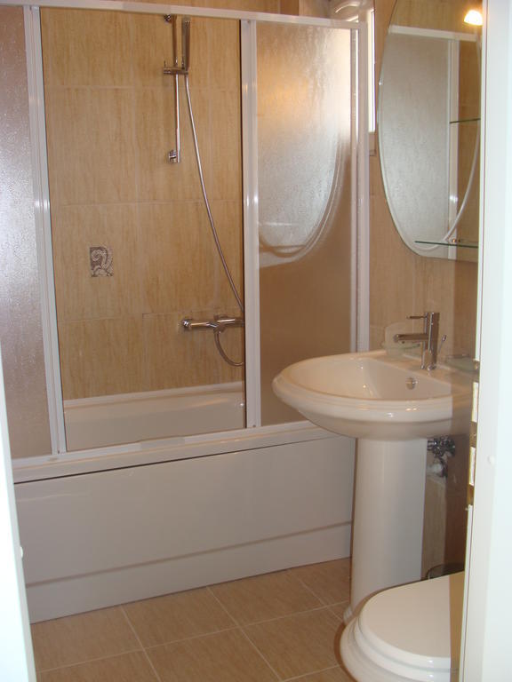 Apartments Danilo Kazanegra Sveti Stefan Phòng bức ảnh