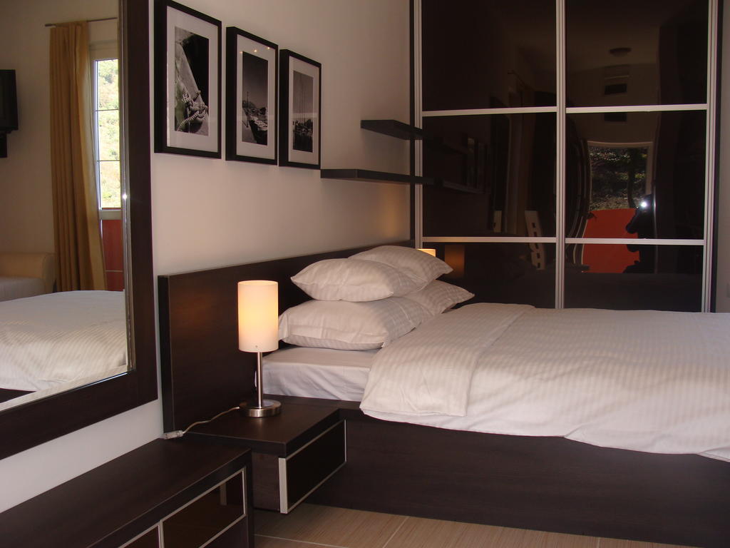 Apartments Danilo Kazanegra Sveti Stefan Phòng bức ảnh