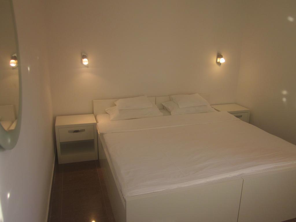 Apartments Danilo Kazanegra Sveti Stefan Ngoại thất bức ảnh