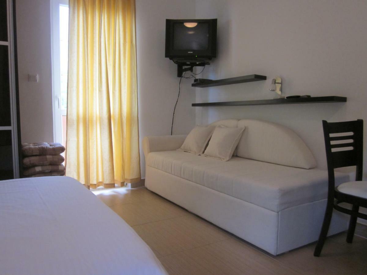 Apartments Danilo Kazanegra Sveti Stefan Ngoại thất bức ảnh